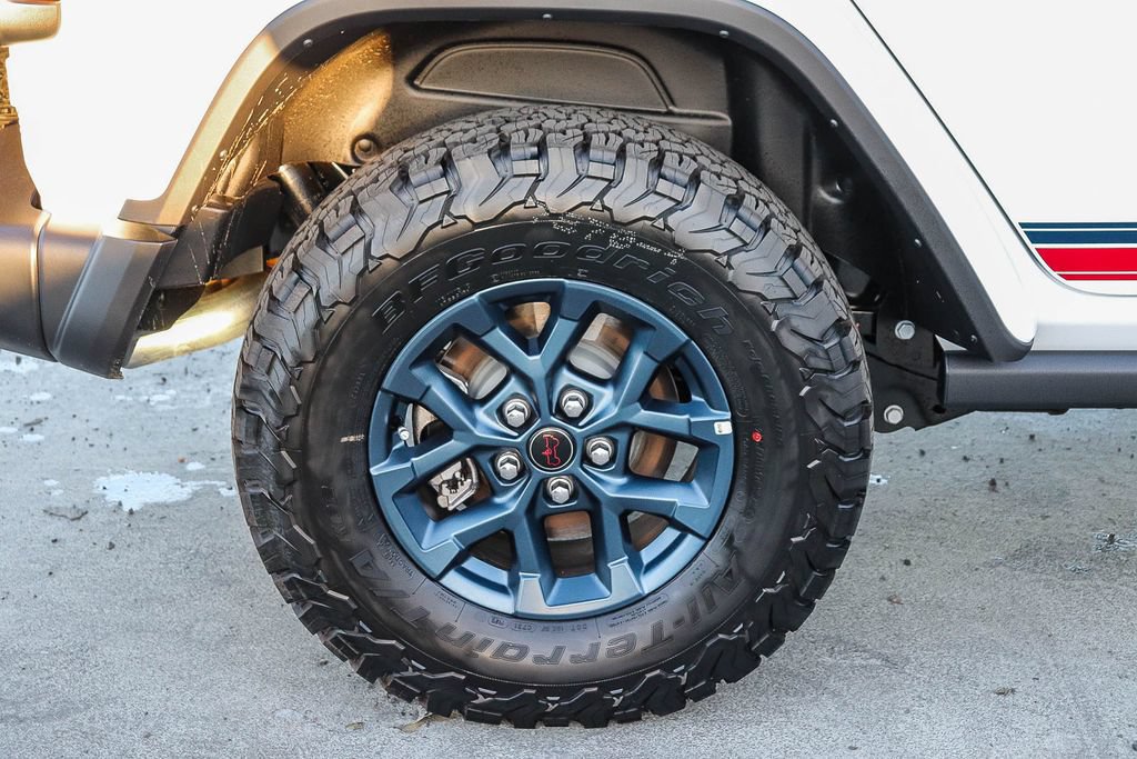 New 2026 Jeep Wrangler Unlimited Sport w/ Dual Top Group AWD/4WD image 12