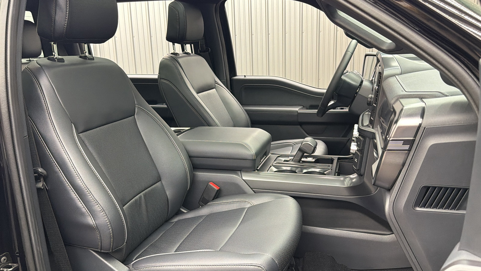 Used 2026 Ford F150 Lariat AWD/4WD image 39
