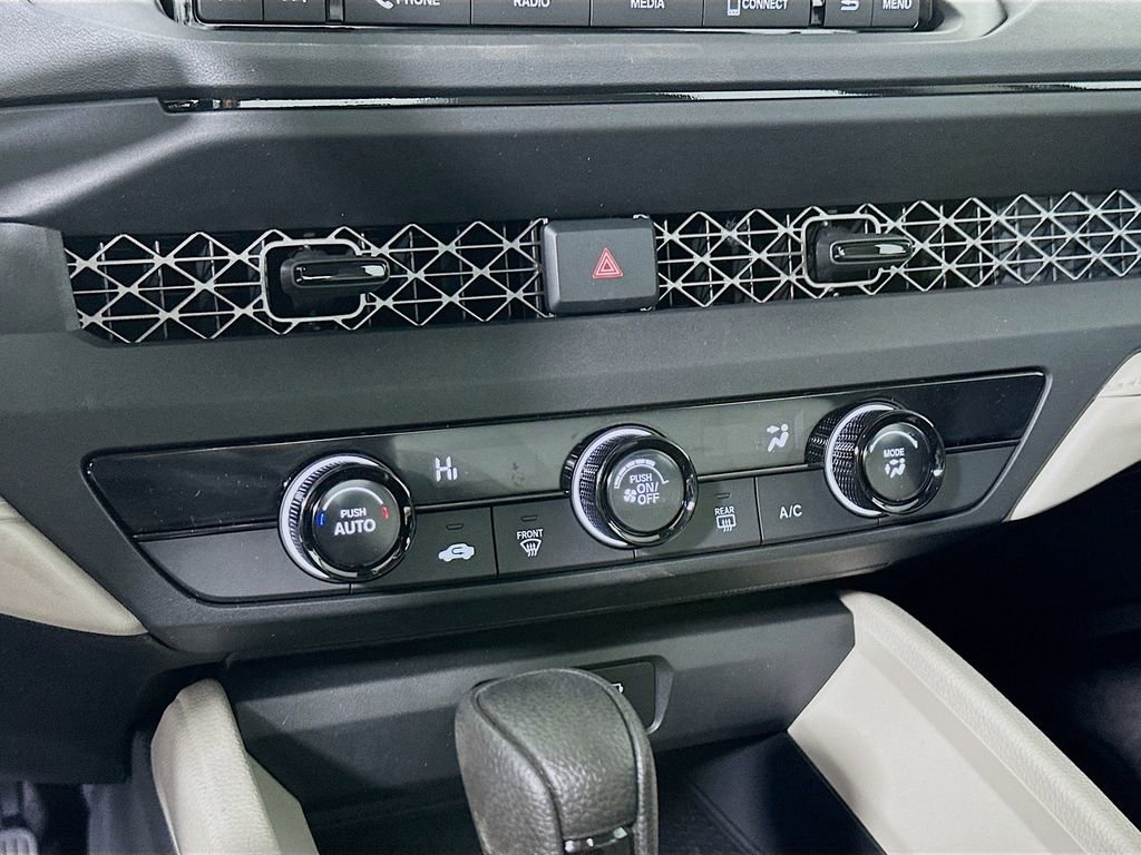 Certified 2025 Honda Accord LX image 14