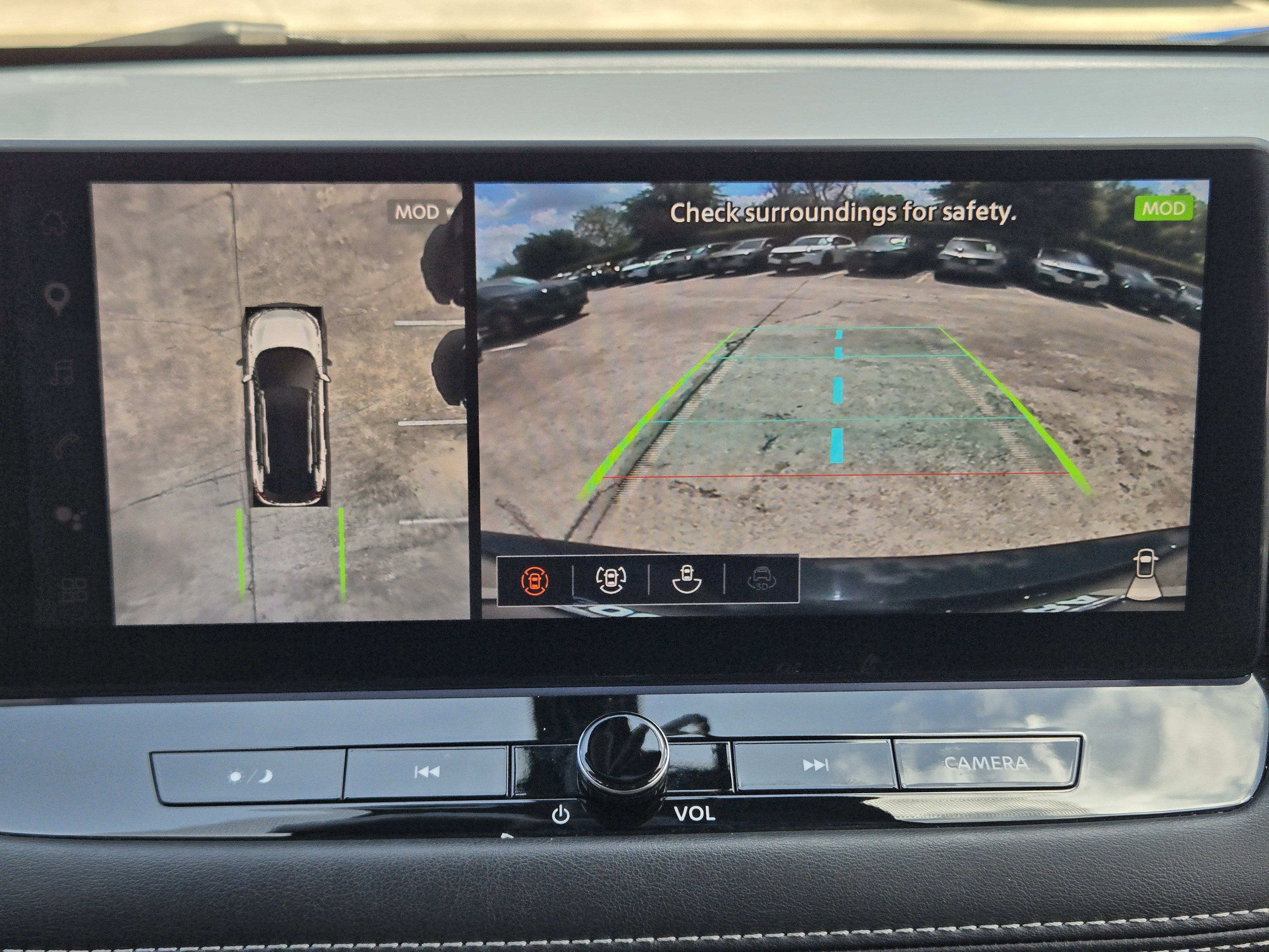 Used 2024 Nissan Rogue SL image 18