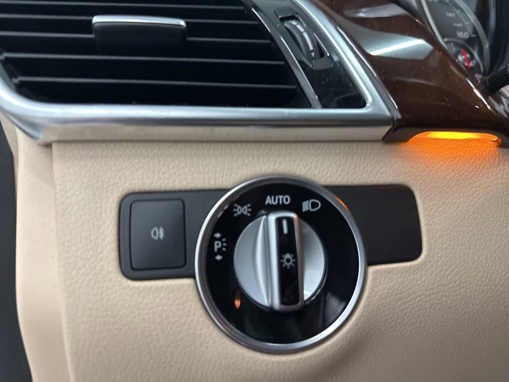 Used 2018 Mercedes-Benz GLS 450 4MATIC image 21