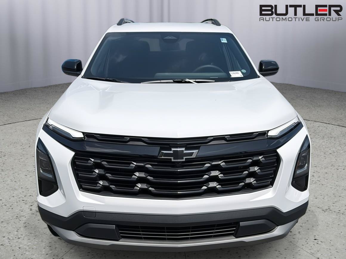 New 2026 Chevrolet Equinox LT w/ Midnight Edition FWD image 9
