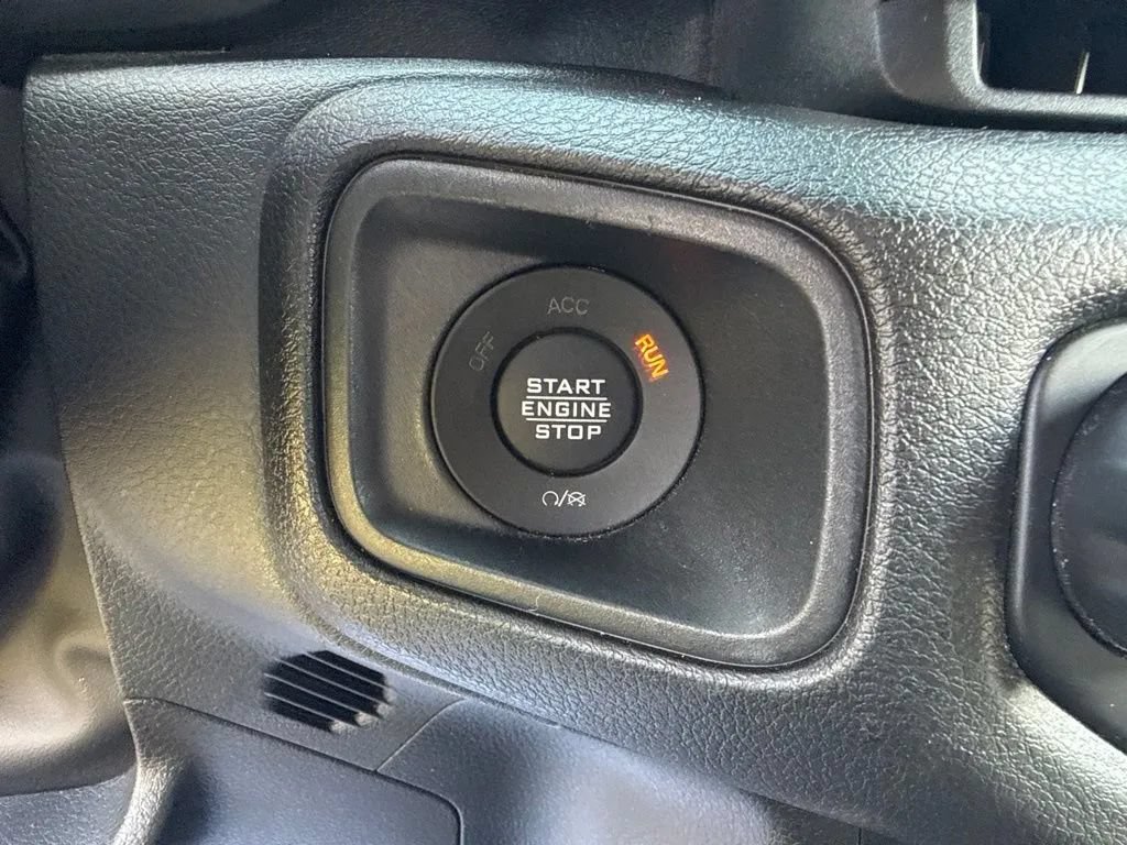 Used 2024 Jeep Wrangler Sport AWD/4WD image 20