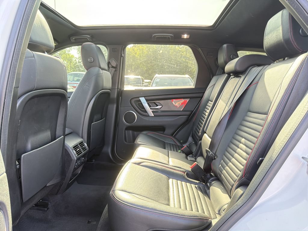 Used 2020 Land Rover Discovery Sport SE R-Dynamic AWD/4WD image 5