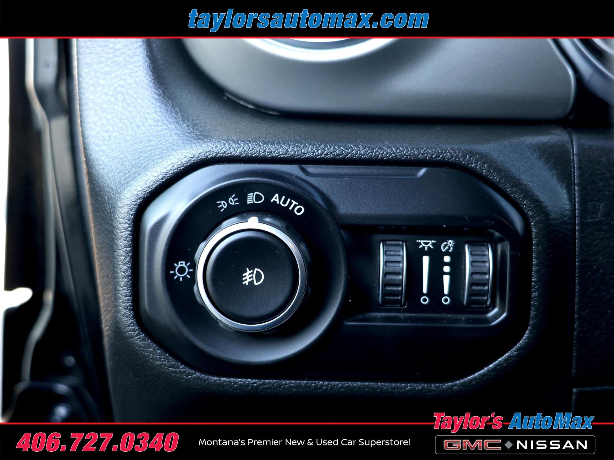 Used 2021 Jeep Wrangler Unlimited Sahara w/ Uconnect 4C Nav & Sound Group image 28