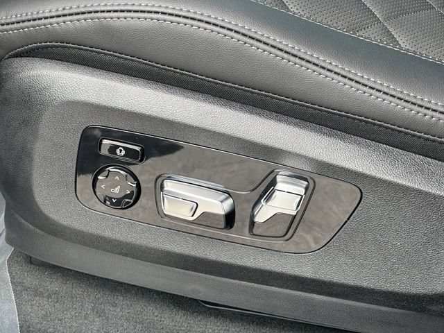 New 2026 BMW X5 xDrive50e w/ Climate Comfort Package AWD/4WD image 29