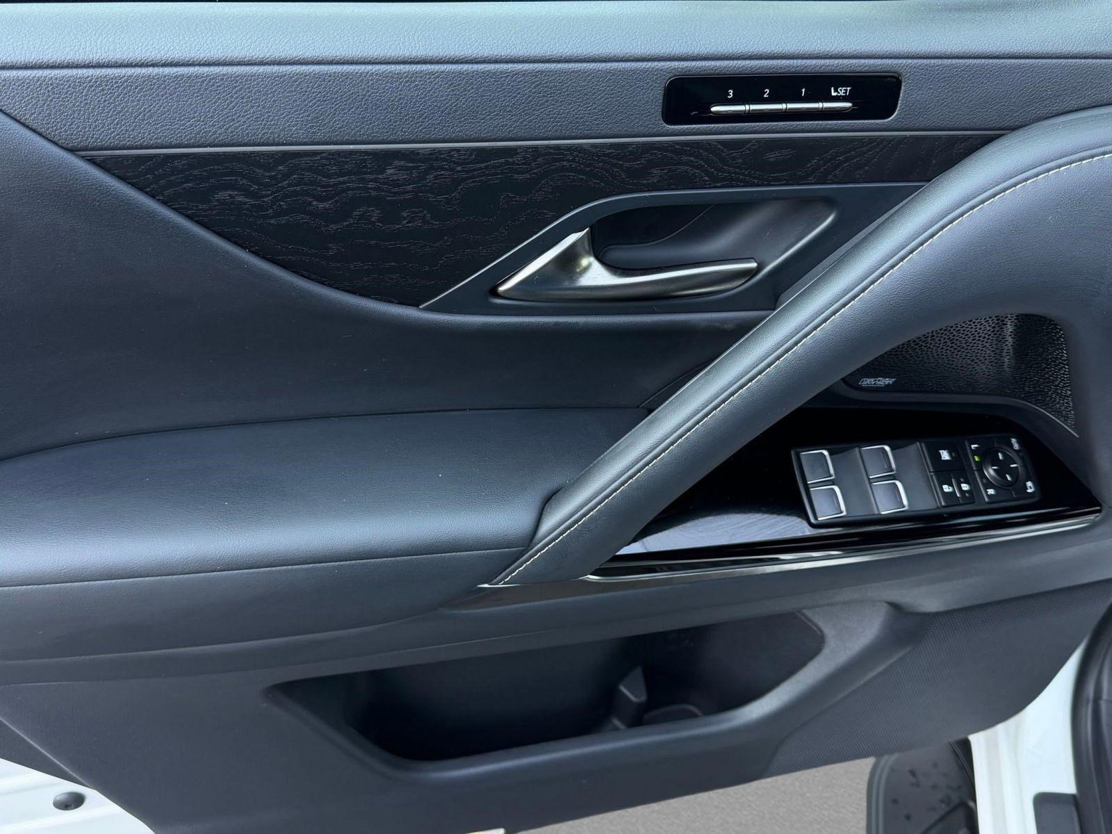 New 2026 Lexus LX 600 4WD w/ Premium Package image 13