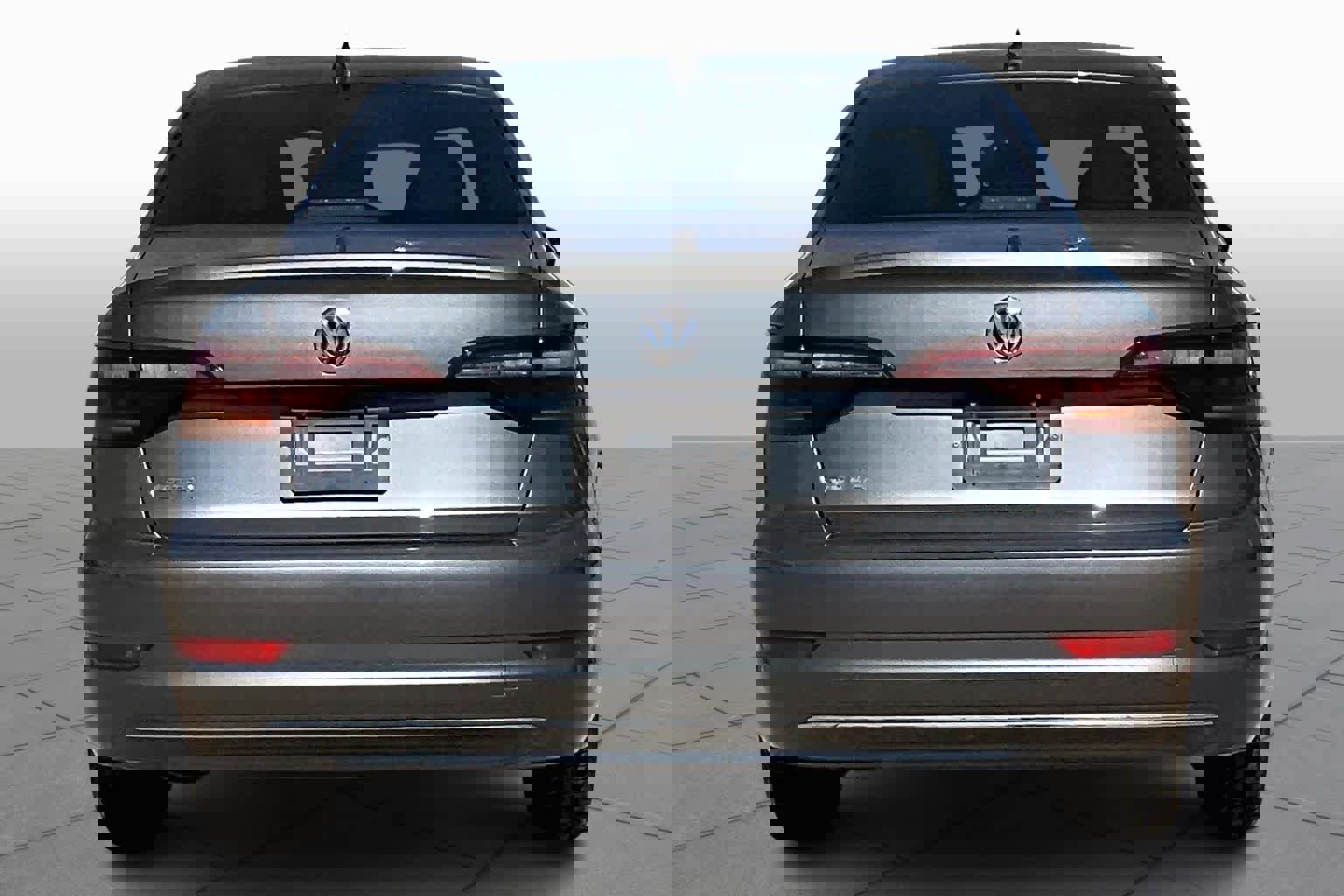 Used 2019 Volkswagen Jetta SEL w/ Cold Weather Package image 5