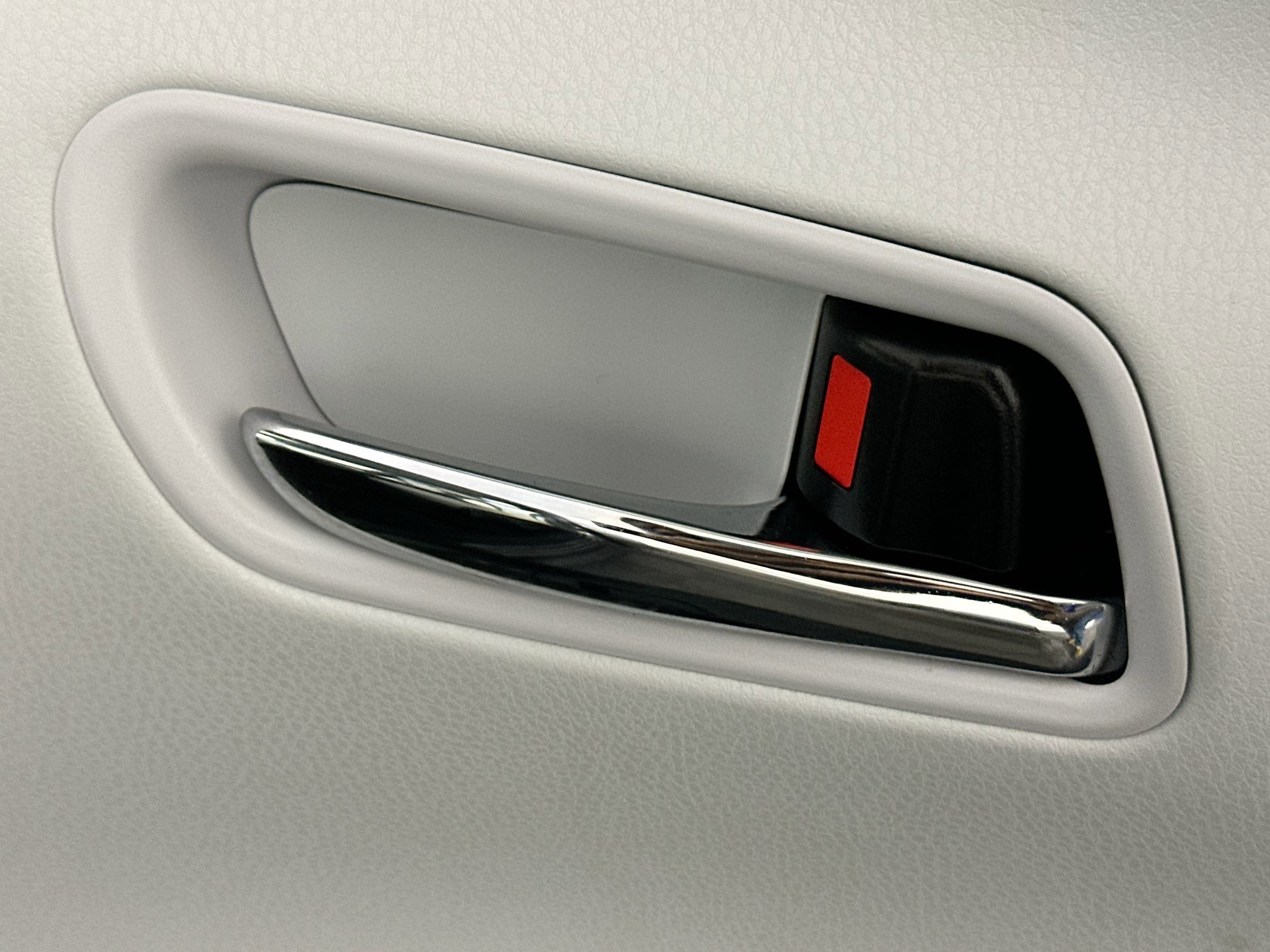 Used 2022 Toyota Prius Limited image 29