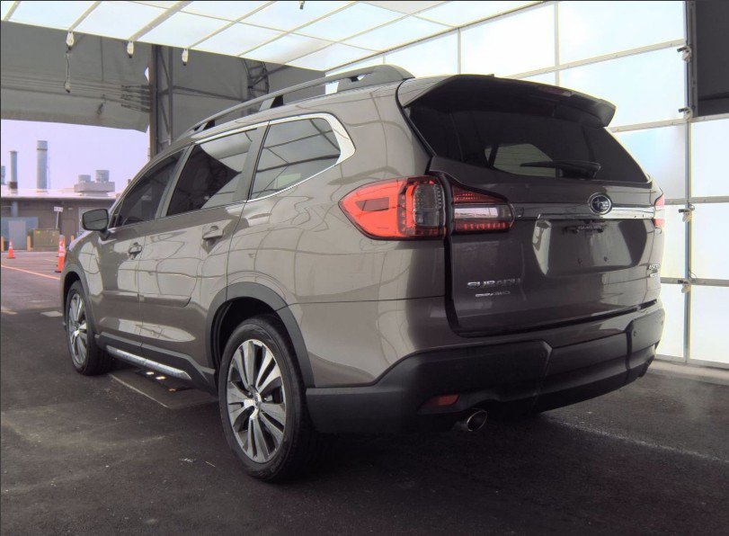 Used 2022 Subaru Ascent Limited image 4