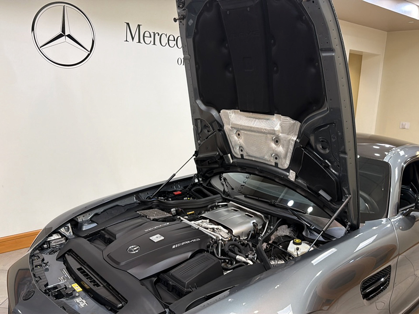 Used 2016 Mercedes-Benz AMG GT S image 27