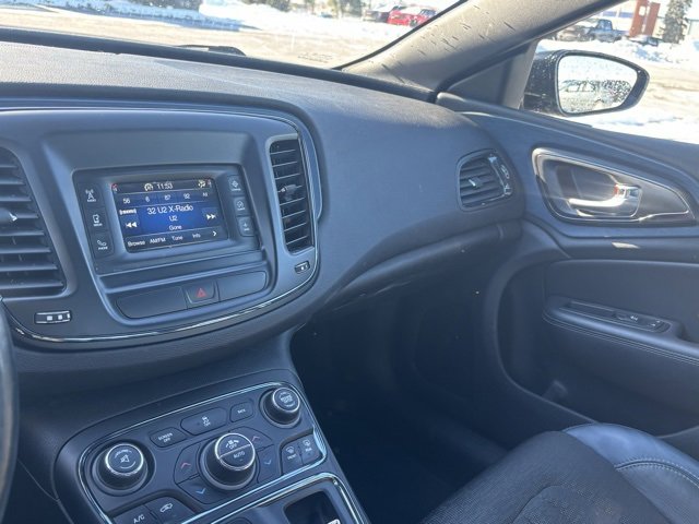 Used 2015 Chrysler 200 S w/ Comfort Group image 22