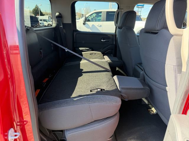 Used 2023 Nissan Frontier SV image 33