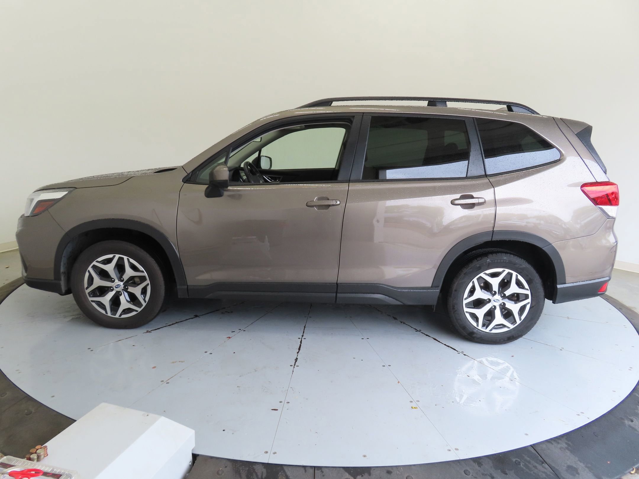 Used 2021 Subaru Forester Premium image 8