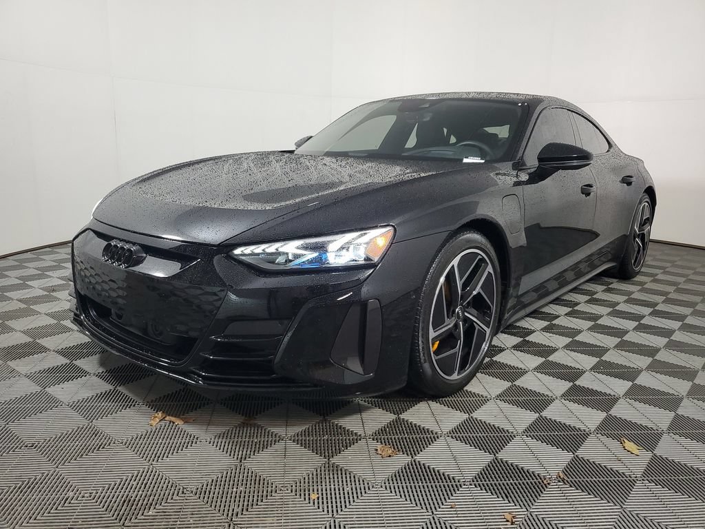 Used 2023 Audi RS e-tron GT w/ Carbon Performance Package AWD/4WD image 3