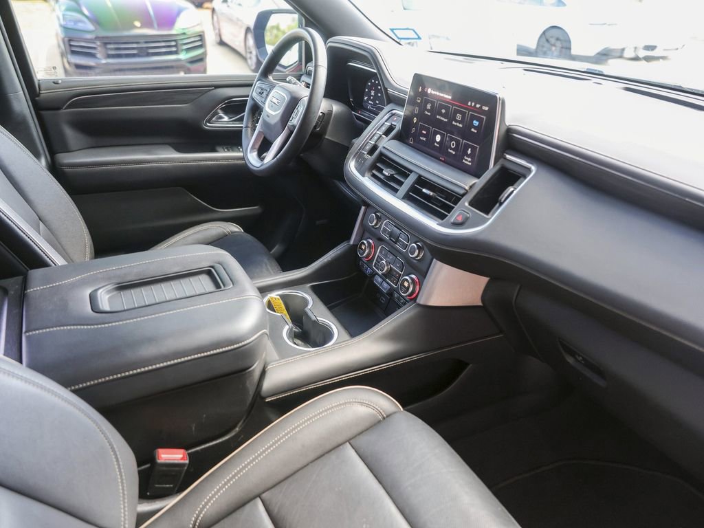 Used 2023 GMC Yukon SLT w/ SLT Luxury Package image 41