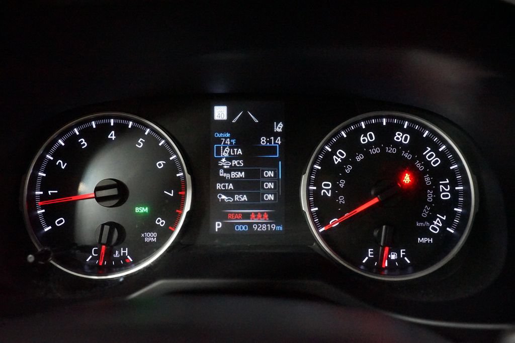Used 2022 Toyota RAV4 XLE w/ Convenience Package FWD image 15