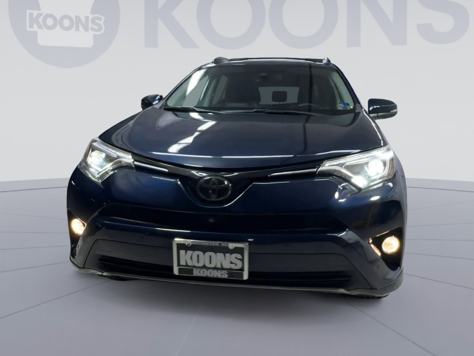 Used 2017 Toyota RAV4 Platinum AWD/4WD image 4