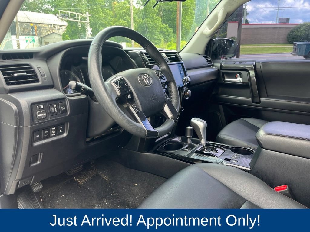 Used 2021 Toyota 4Runner TRD Off-Road Premium w/ Moonroof Package AWD/4WD image 9