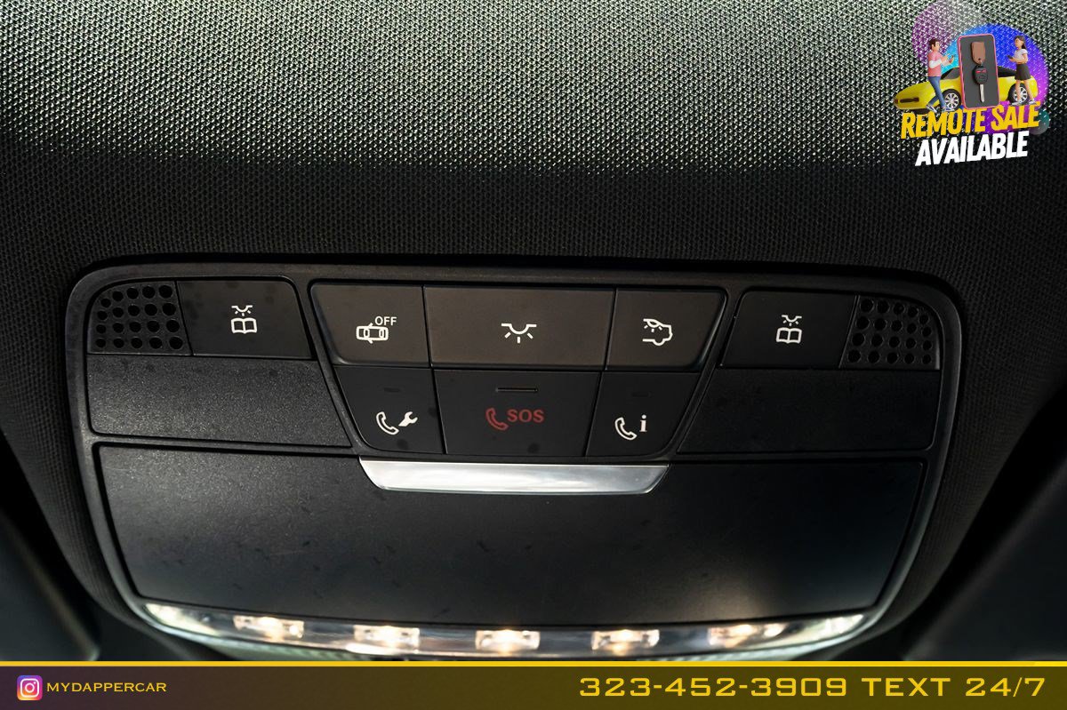 Used 2018 Mercedes-Benz C 300 Sedan image 23