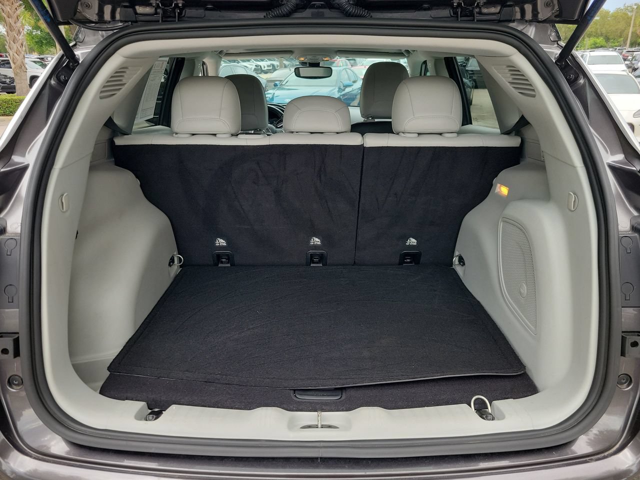 Used 2021 Jeep Compass Limited w/ Sun and Sound Group FWD image 8