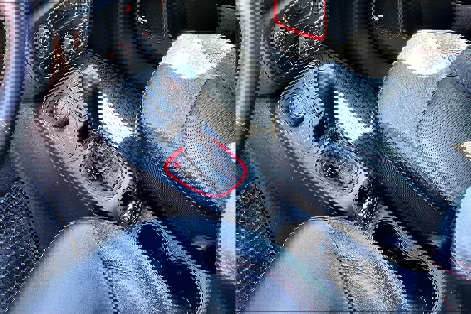 Used 2019 Jeep Compass Trailhawk w/ Leather Interior Group image 17