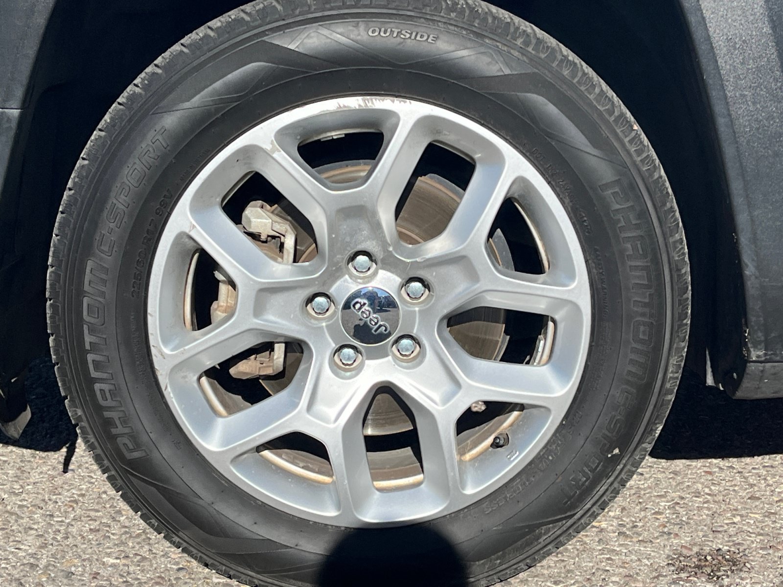Used 2016 Jeep Renegade Latitude w/ Safety & Security Group FWD image 12