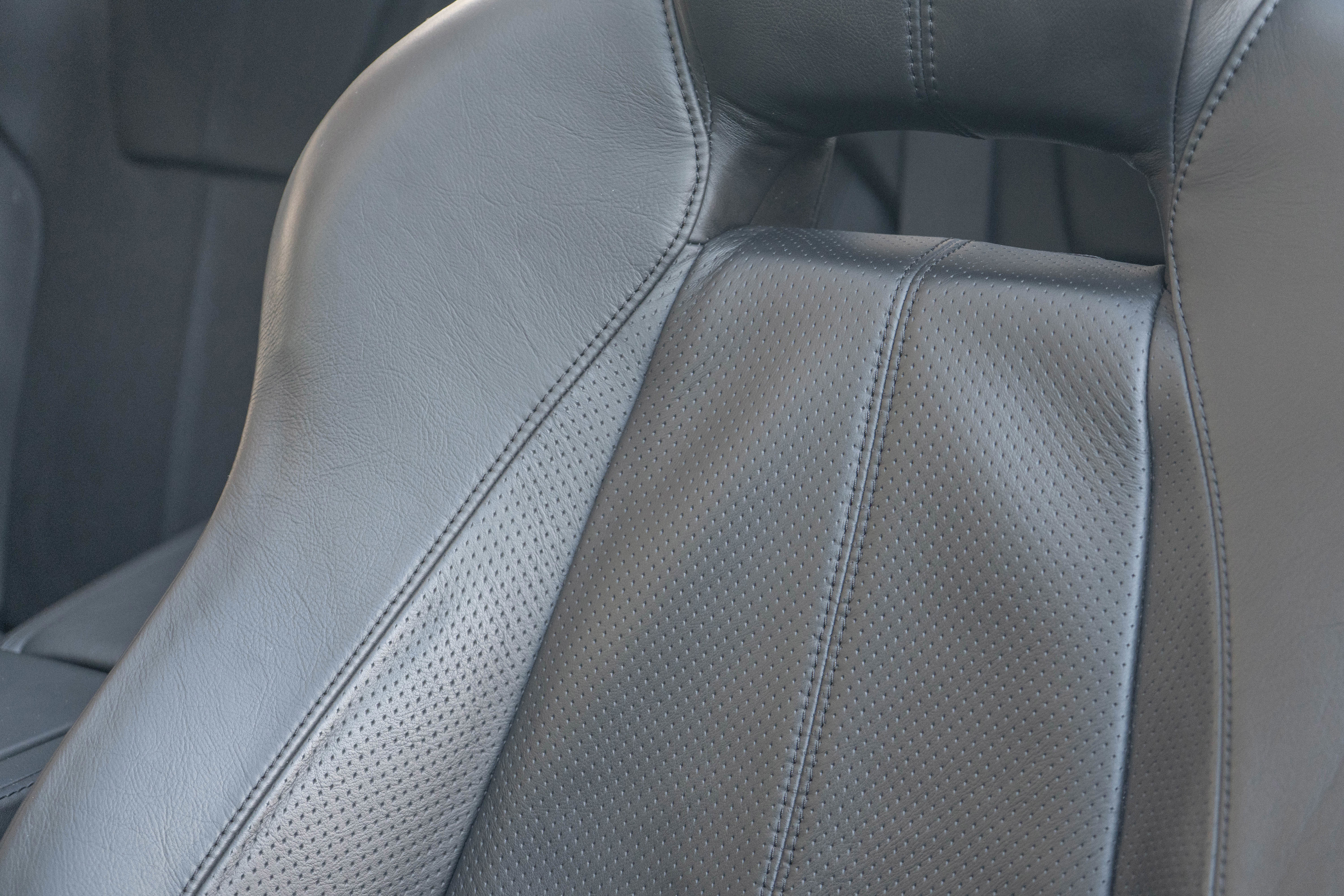Used 2009 Aston Martin DB9 Volante RWD image 5