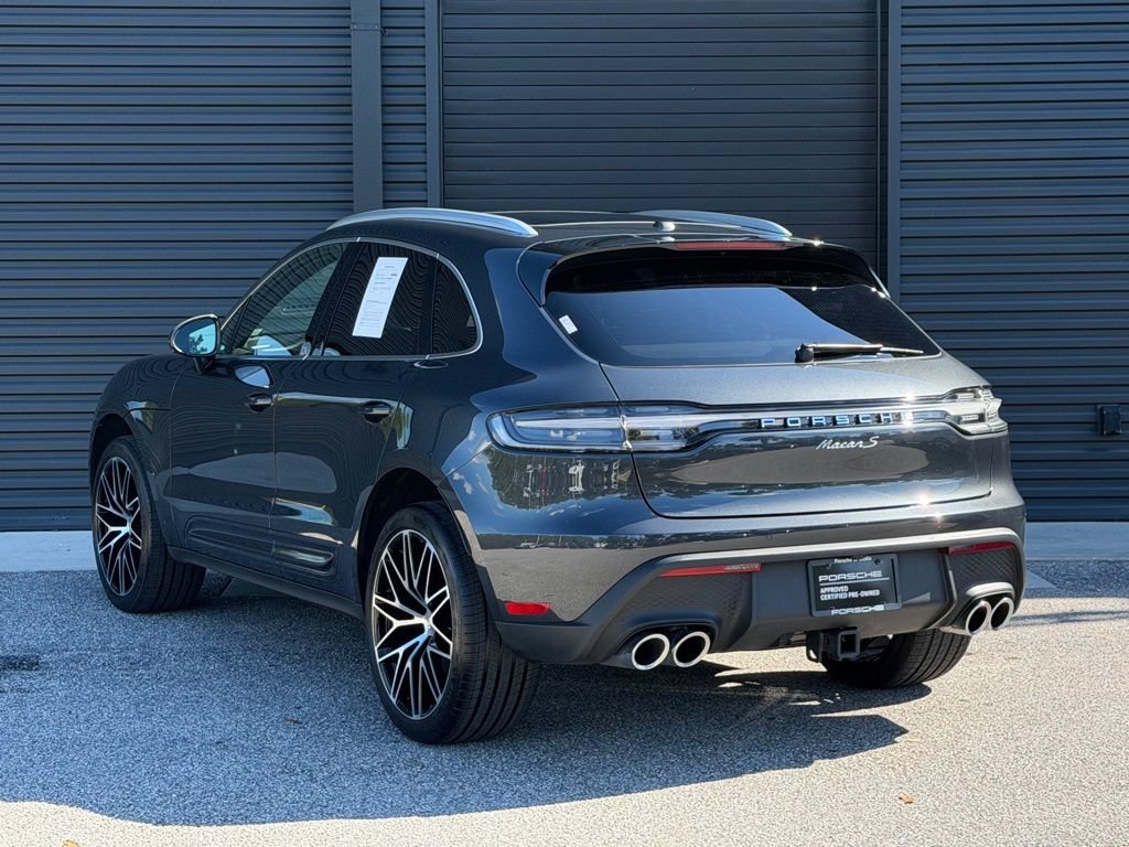 Certified 2025 Porsche Macan S AWD/4WD image 3