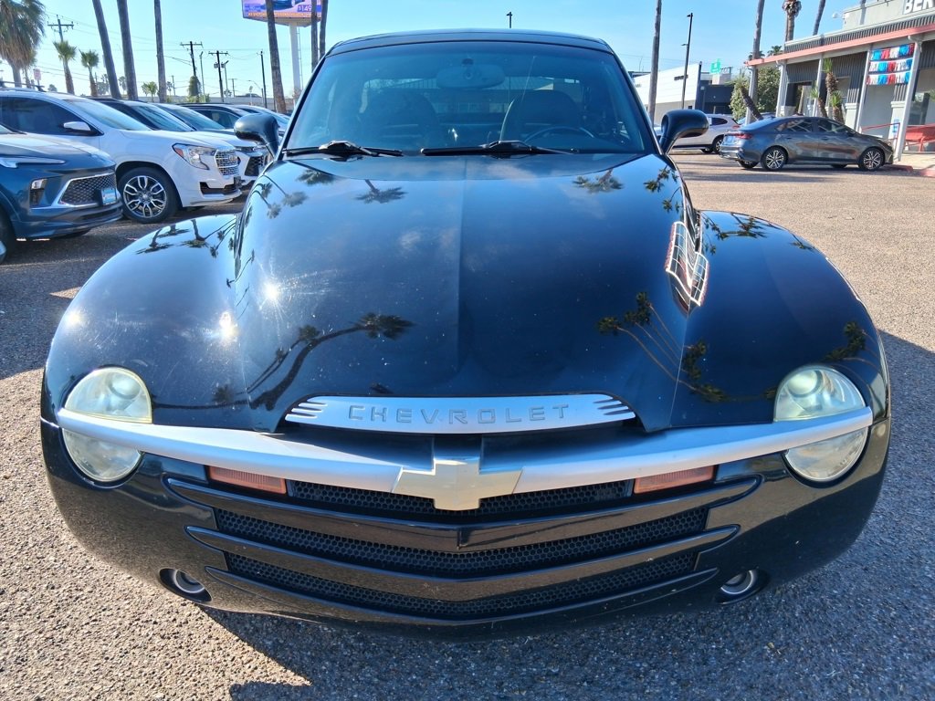 Used 2005 Chevrolet SSR Base w/ Preferred Equipment Group image 2