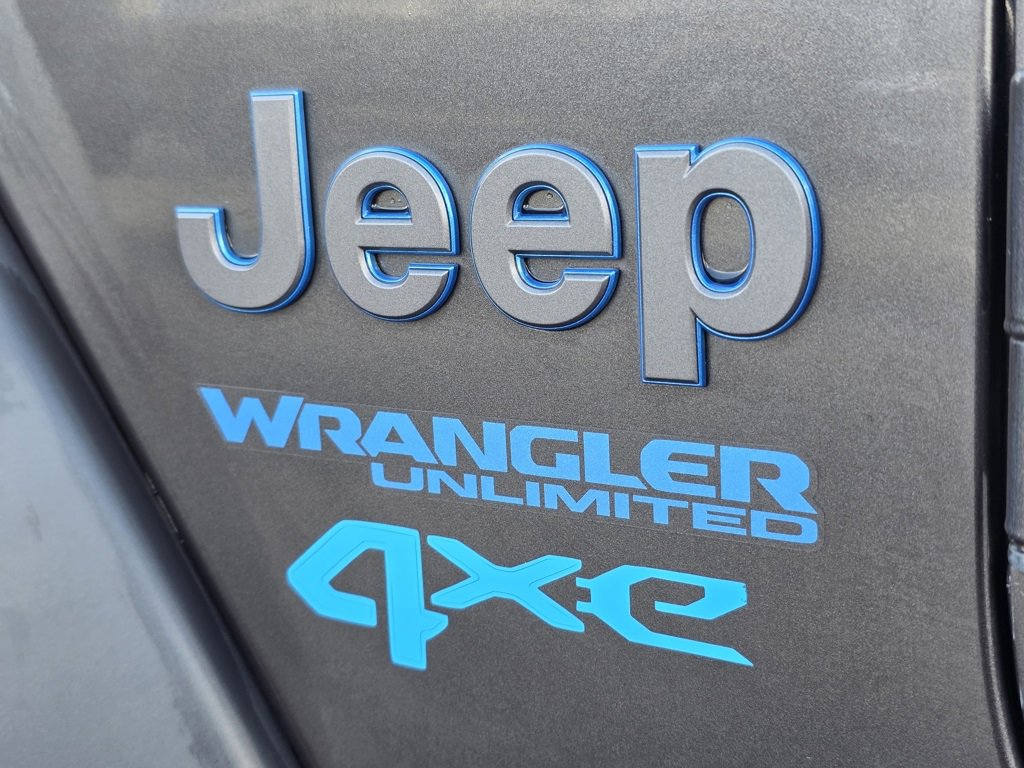Used 2022 Jeep Wrangler Unlimited Rubicon 4xe image 13