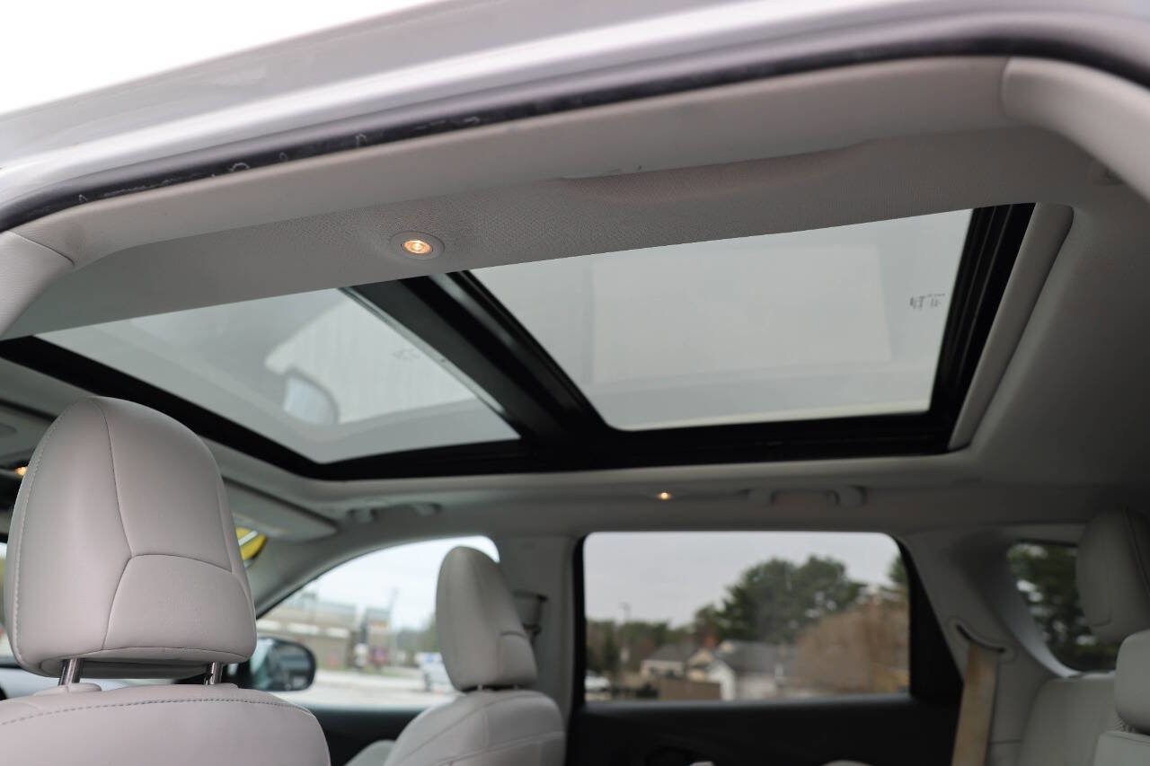 Used 2019 Jeep Cherokee Limited image 30