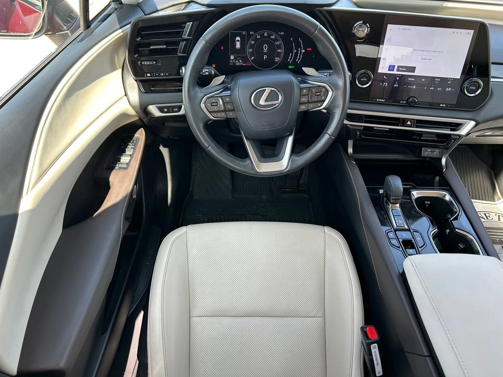Used 2023 Lexus RX 350h w/ Accessory Package (2T) AWD/4WD image 13