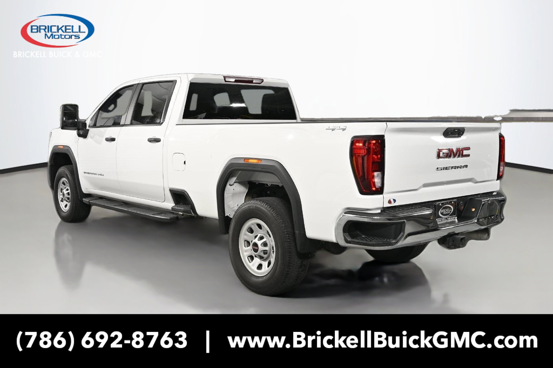 Used 2024 GMC Sierra 2500 Pro AWD/4WD image 3