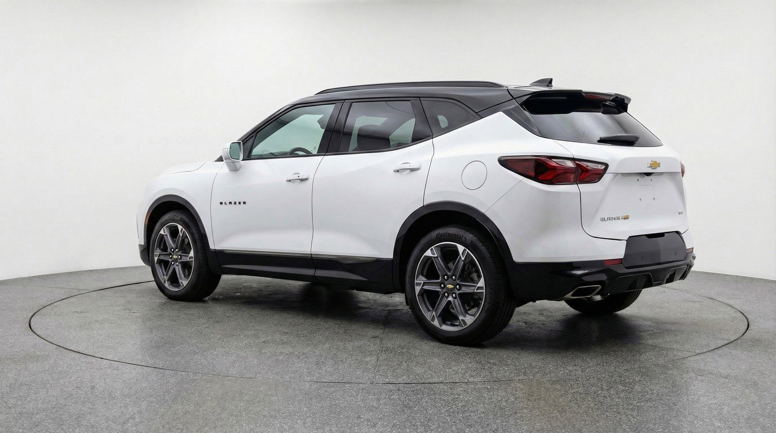 Used 2025 Chevrolet Blazer LT image 6