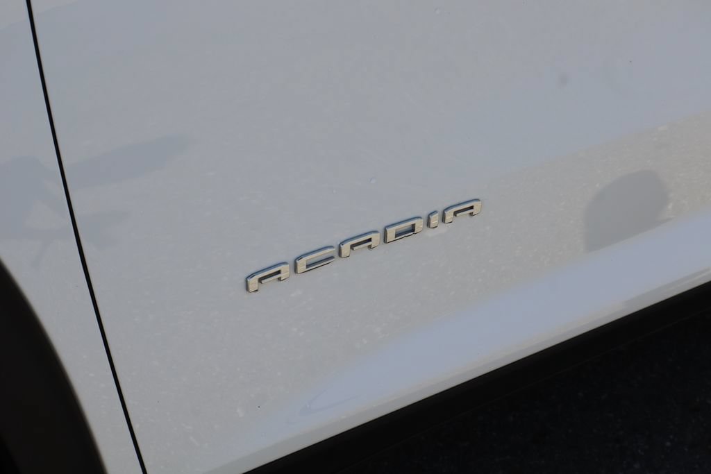Used 2025 GMC Acadia Elevation FWD image 9
