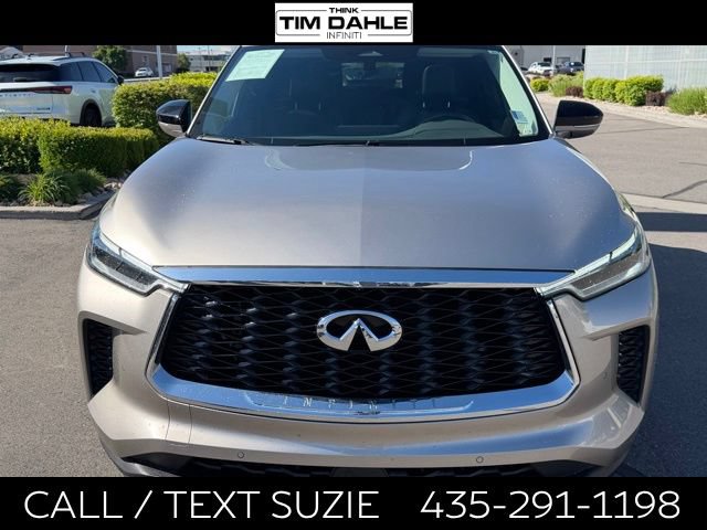 Certified 2023 INFINITI QX60 Luxe w/ Performance Audio Package AWD/4WD image 4