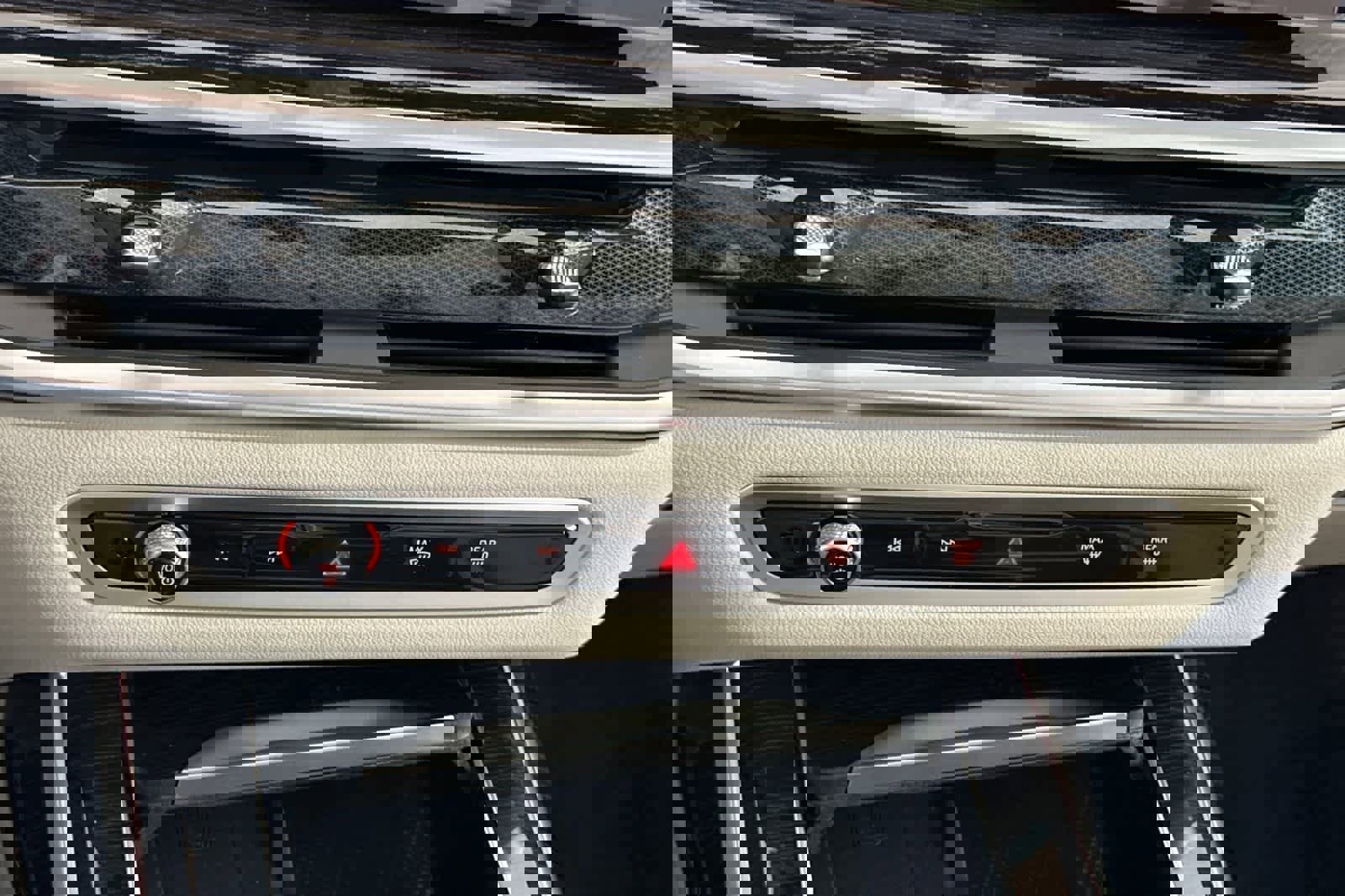 Used 2026 BMW X7 xDrive40i w/ M Sport Package image 21