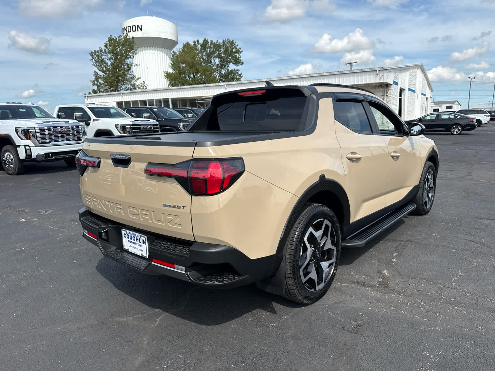 Used 2023 Hyundai Santa Cruz Limited AWD/4WD image 5