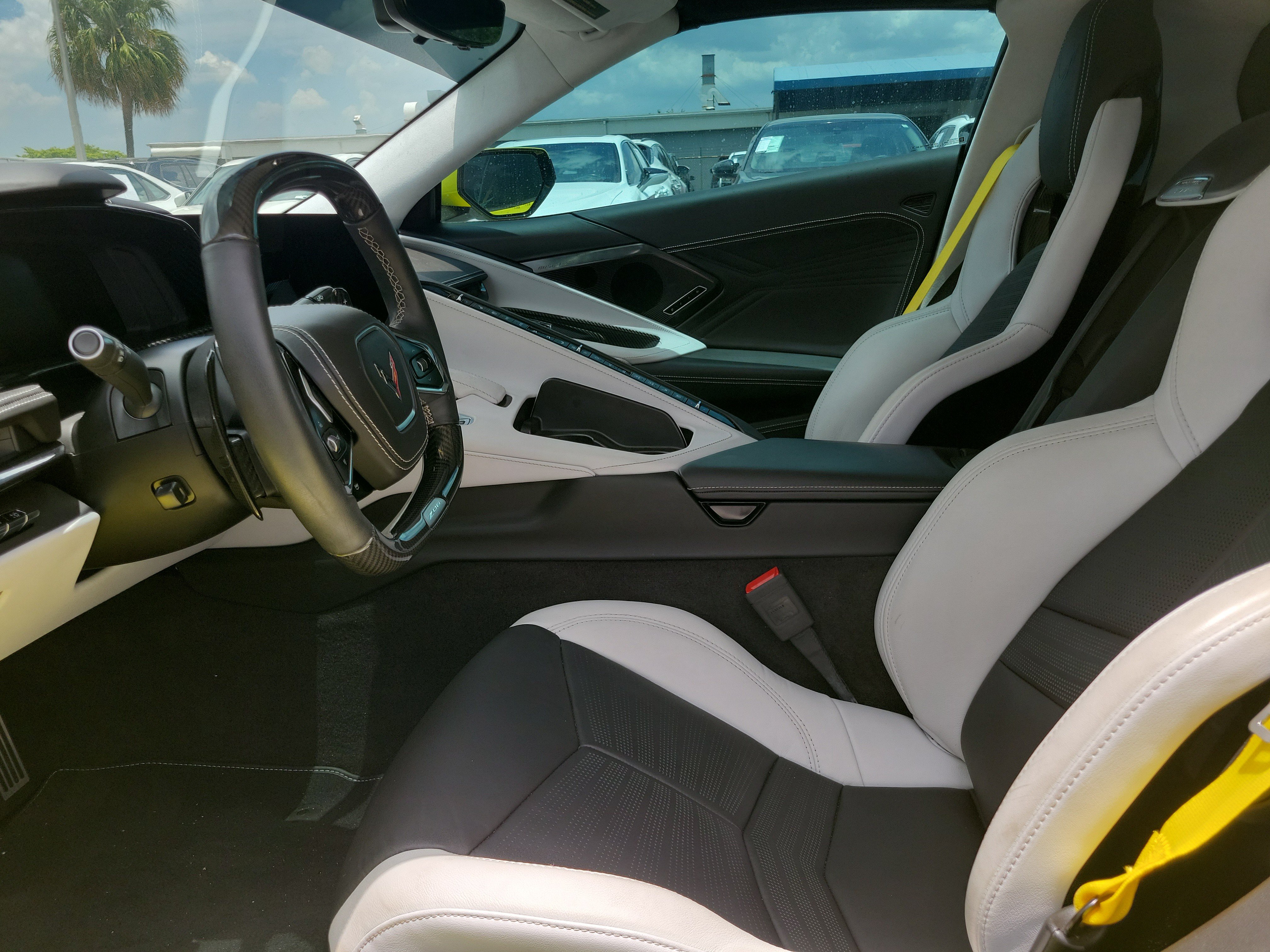 Used 2023 Chevrolet Corvette Z06 w/ Stealth Interior Trim Package RWD image 9