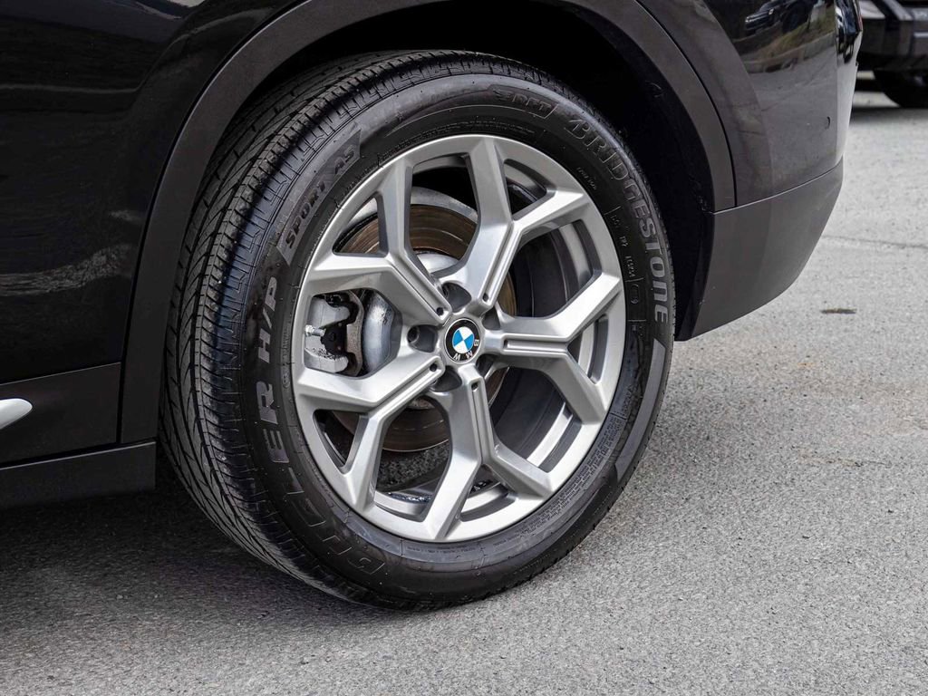 Used 2023 BMW X4 xDrive30i w/ Premium Package AWD/4WD image 10