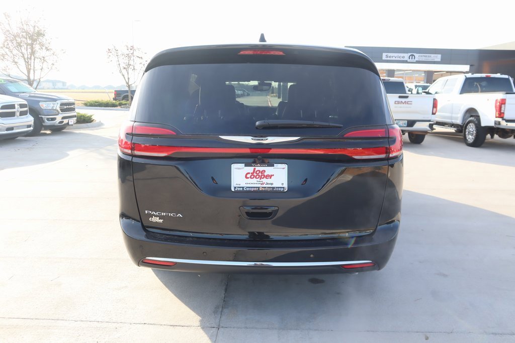 New 2026 Chrysler Pacifica Select image 22