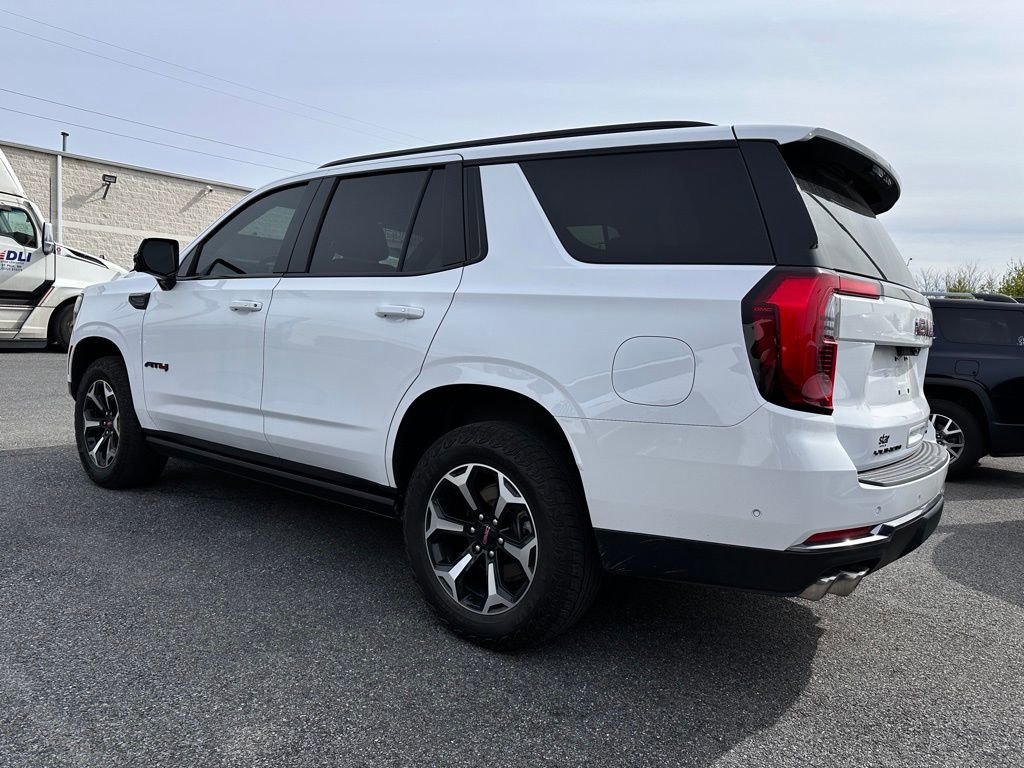 Used 2025 GMC Yukon AT4 w/ AT4 Premium Package AWD/4WD image 3