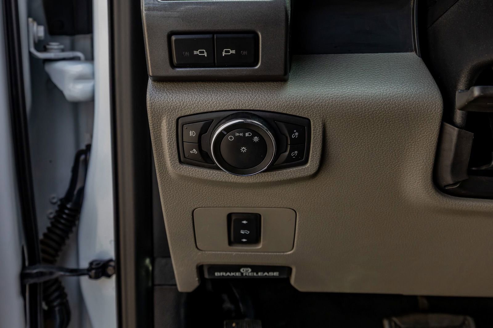 Used 2021 Ford F250 XLT w/ XLT Premium Package AWD/4WD image 21