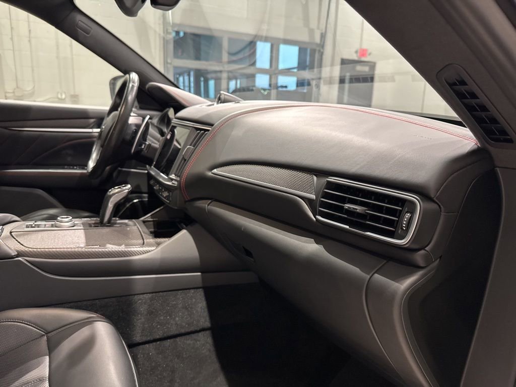 Used 2021 Maserati Levante GranSport image 44