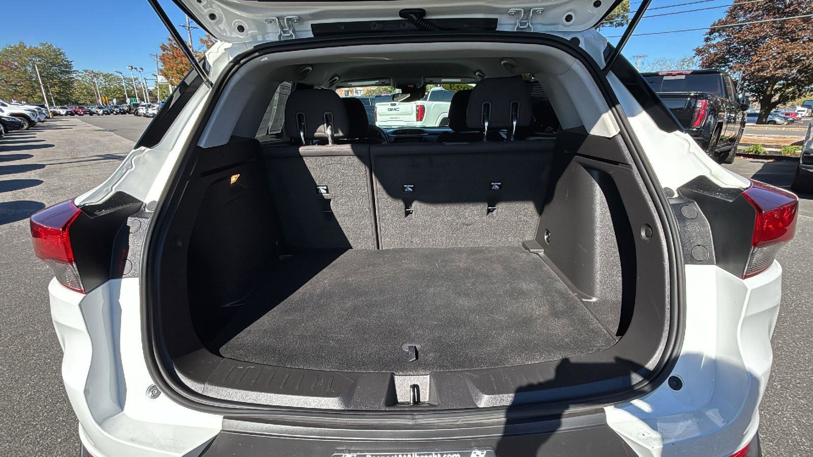 Certified 2023 Chevrolet TrailBlazer LT w/ Convenience Package image 30