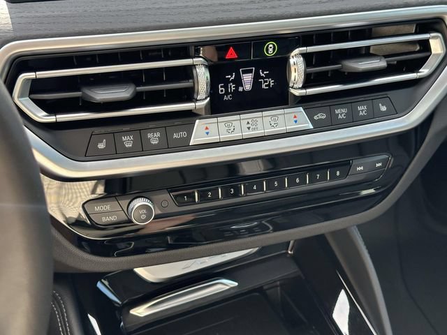 Certified 2025 BMW X4 xDrive30i w/ Premium Package AWD/4WD image 37