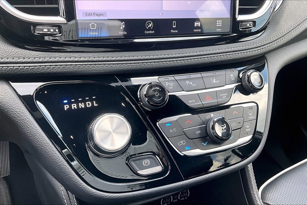 New 2025 Chrysler Pacifica Premium image 19