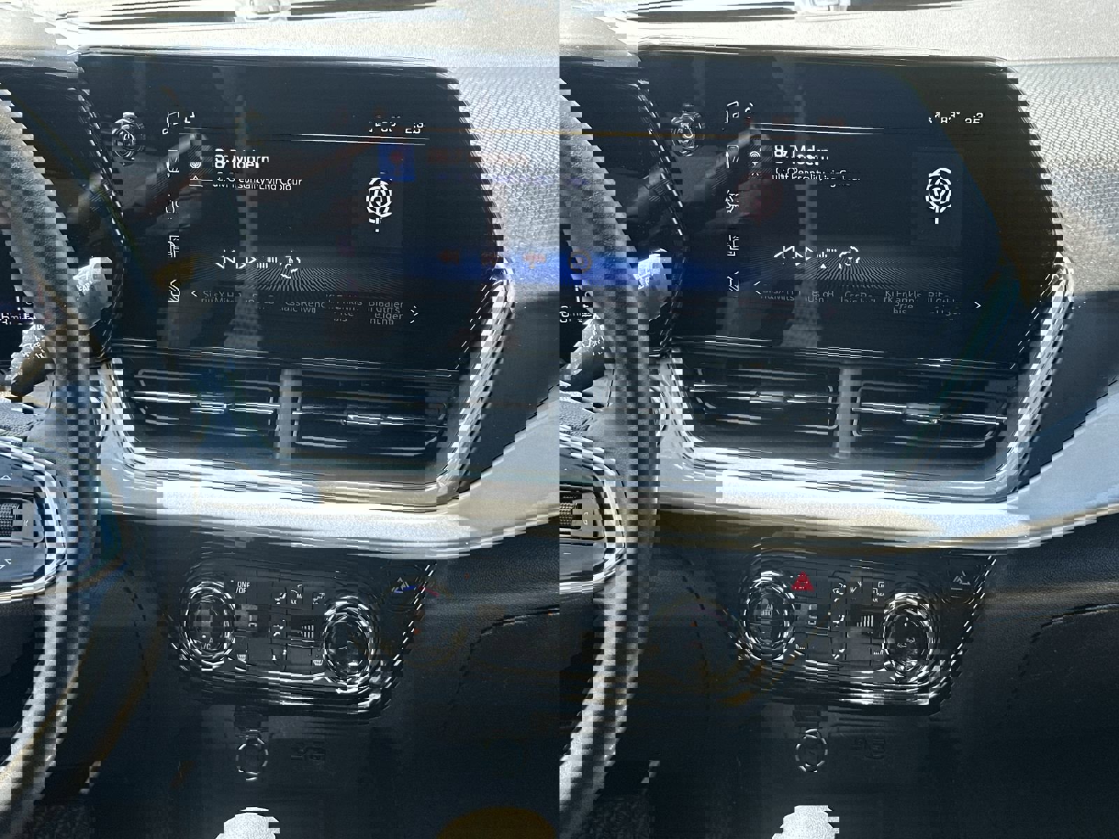 Used 2024 Chevrolet Trax LT w/ Driver Confidence Package image 25