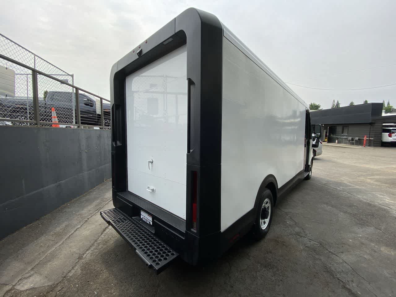 Used 2023 Chevrolet Brightdrop 600 w/ Active Safety Package 2 AWD/4WD image 6